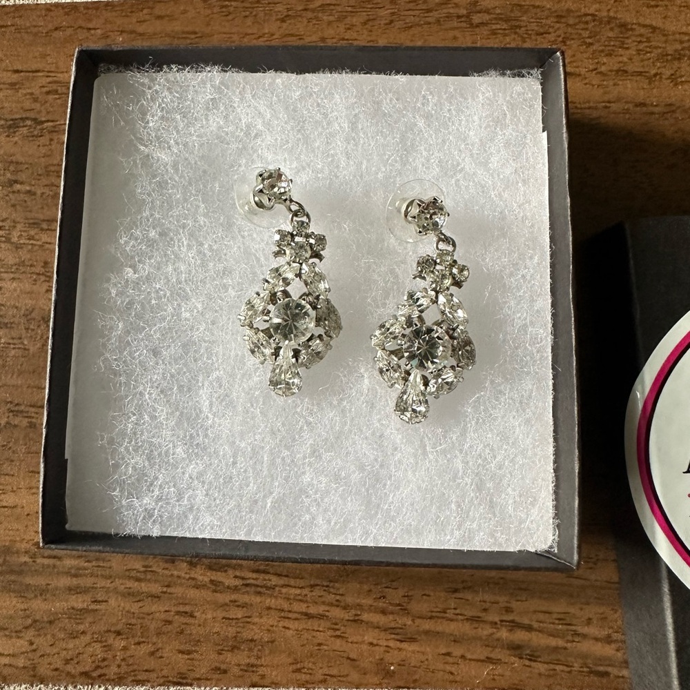 Silver Sparkling Crystal Earrings